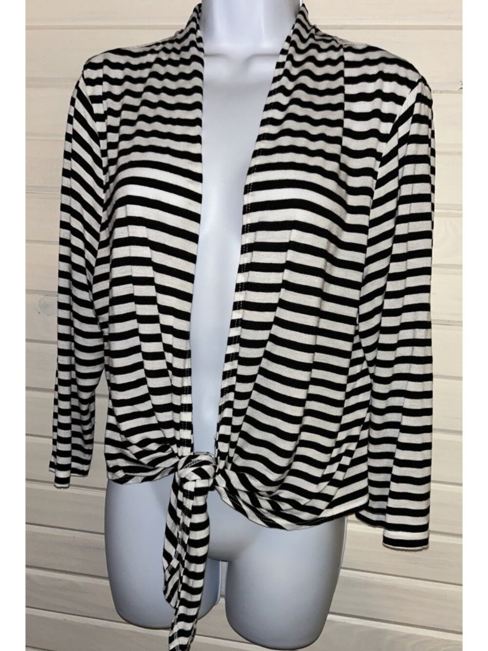 Chicos Sz 3 (XL) Black White Stripe Tie Front Cardigan Shrug Jersey Knit EUC